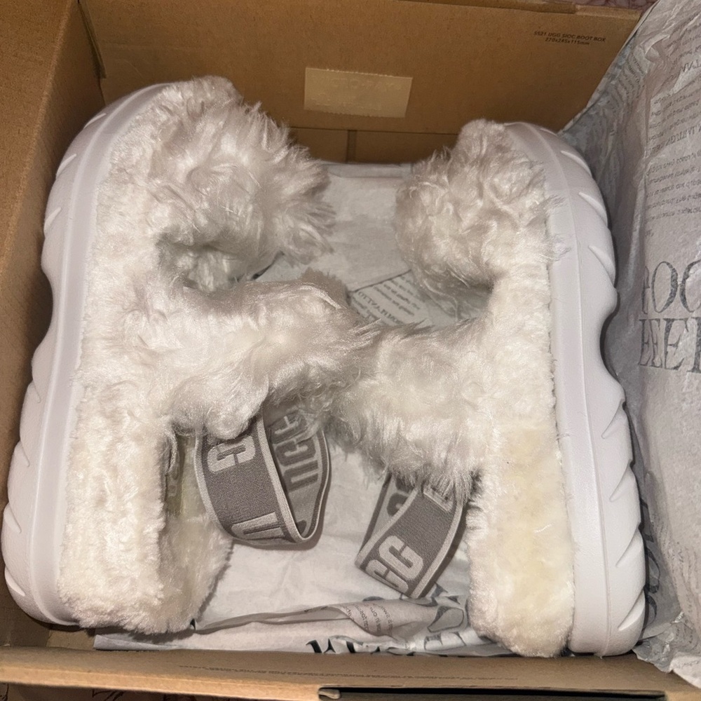 UGG Fluffy White Sandals